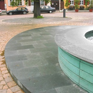 Brunnenabdeckung-Naturstein-Werder-Granit