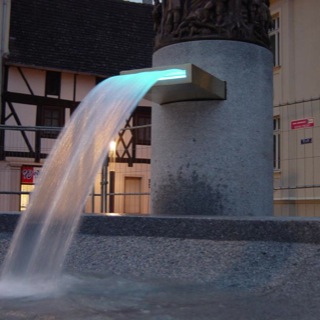 Wassertechnik-Brunnenbeleuchtung-Brunnenbau-Naturstein