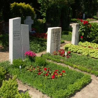 Grabstein-Burgtorfriedhof-Lübeck
