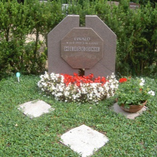 Grabstein-Friedhof-Schlutup-Lübeck