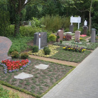Mustergräber-Friedhof-Lübeck